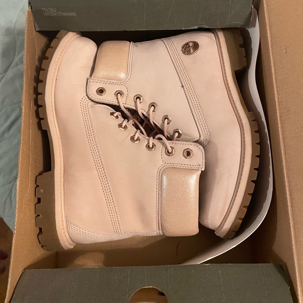 Size 8.5 women’s